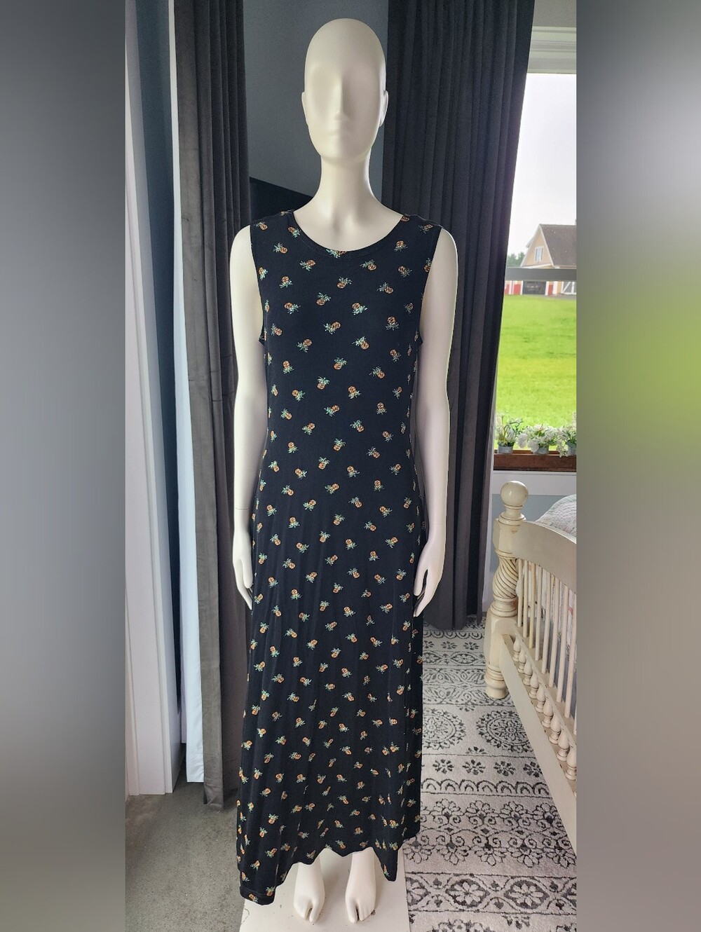 Ronnie Nicole Glittery pineapple dress Sz 8